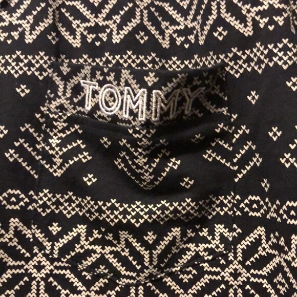 Tommy Hilfiger 2 piece sleepwear set size large NWT - Picture 4 of 12